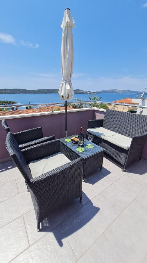 Apartmani Ferdi Трогир Экстерьер фото