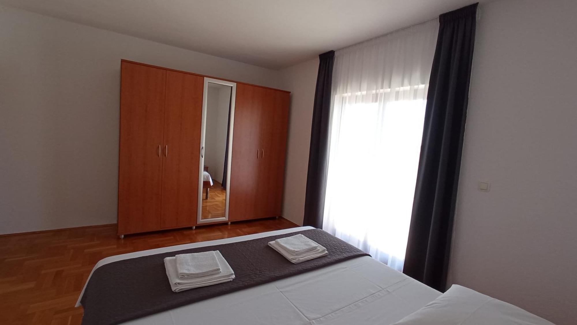 Apartmani Ferdi Трогир Экстерьер фото